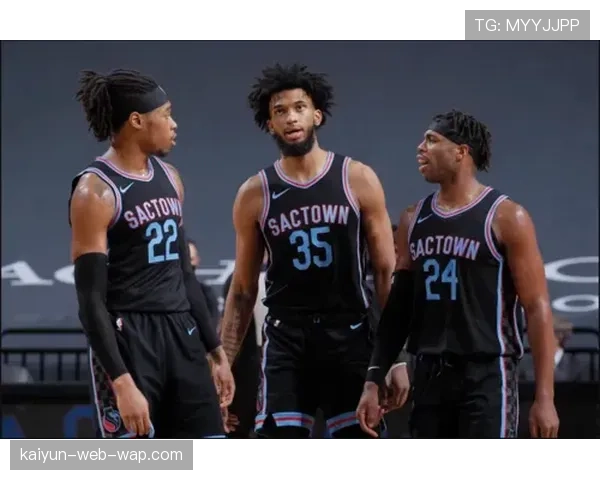 帕纳辛纳科斯新增霍姆斯增强内线 纸面实力比上赛季更强